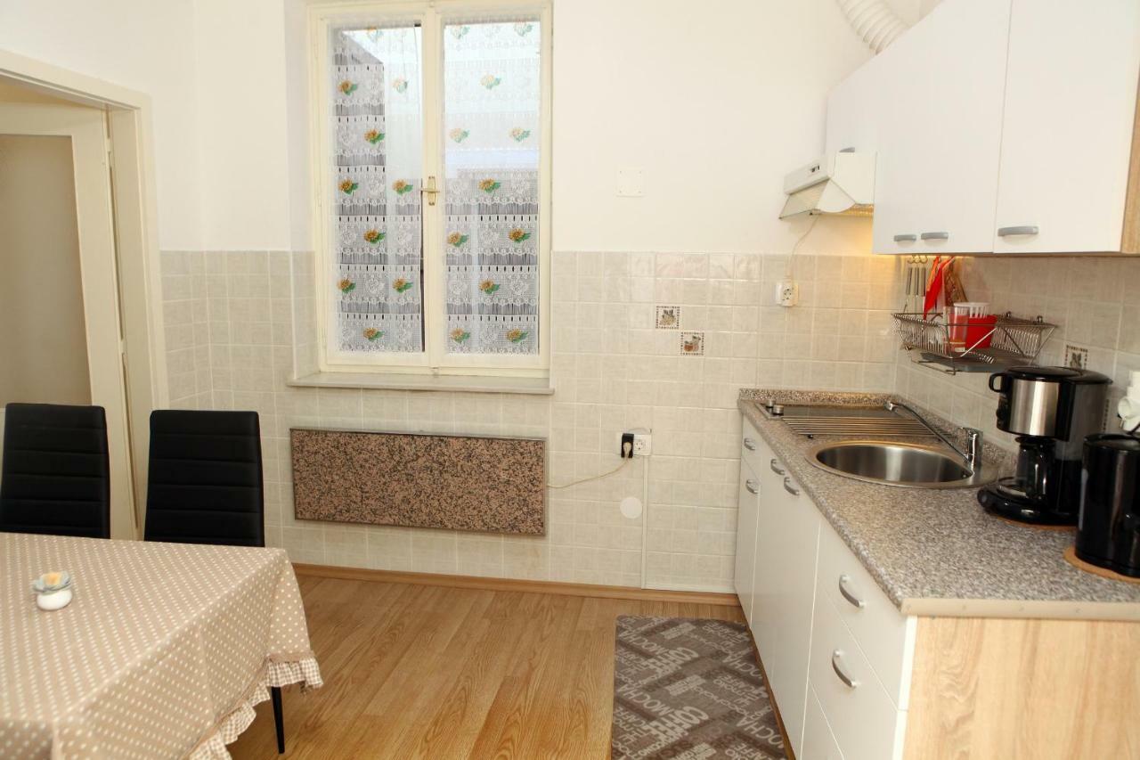 Apartma Grof Apartment *